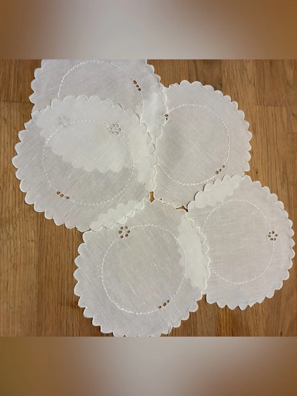 Vintage Classic White Scalloped Linen Doilies.
